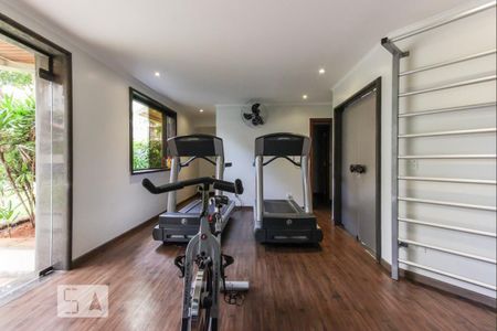 Apartamento à venda com 264m², 3 quartos e 3 vagas Apartamento à venda com 264m², 3 quartos e 3 vagasAcademia