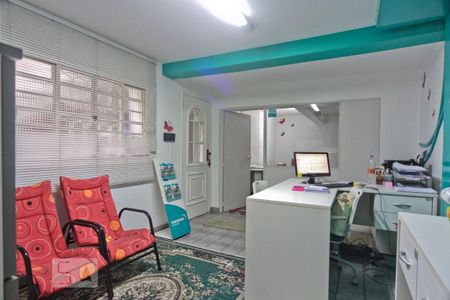 Casa à venda com 400m², 2 quartos e 2 vagas Casa à venda com 400m², 2 quartos e 2 vagasSala subsolo 2