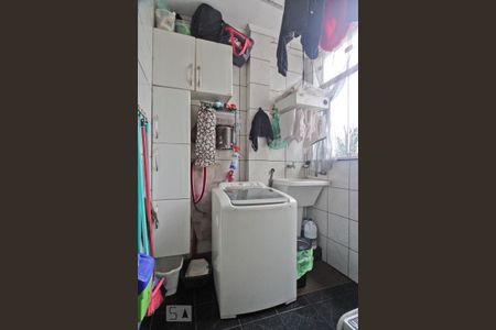 Casa à venda com 400m², 2 quartos e 2 vagas Casa à venda com 400m², 2 quartos e 2 vagasÁrea de Serviço