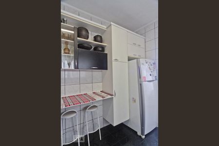 Casa à venda com 400m², 2 quartos e 2 vagas Casa à venda com 400m², 2 quartos e 2 vagasCozinha