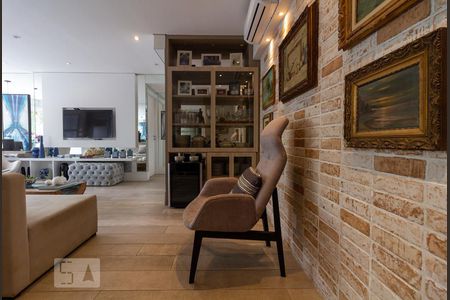 Sala de apartamento à venda com 2 quartos, 73m² em Caxingui, São Paulo