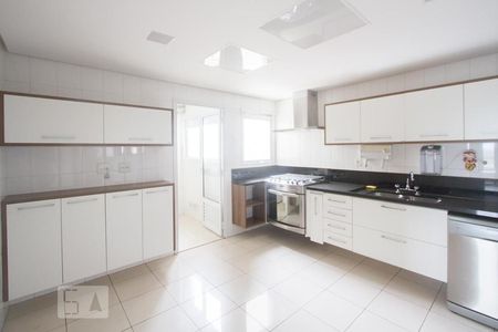 Apartamento à venda com 143m², 3 quartos e 2 vagasCozinha