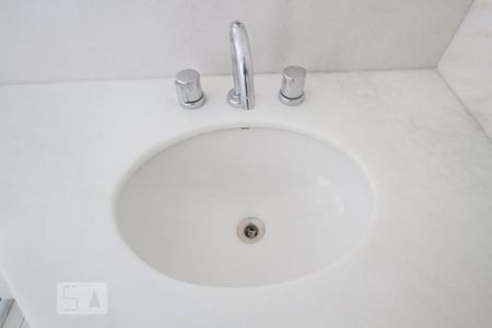 Apartamento à venda com 143m², 3 quartos e 2 vagasDetalhe Banheiro Suíte Master