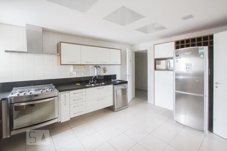 Apartamento à venda com 143m², 3 quartos e 2 vagasCozinha