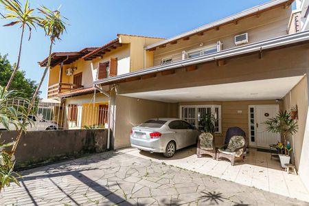 Casa à venda com 162m², 3 quartos e 3 vagasGaragem