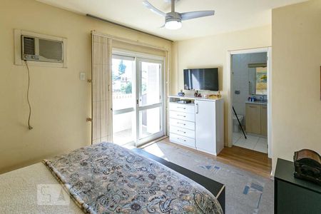 Casa à venda com 162m², 3 quartos e 3 vagassuíte