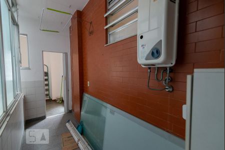 Apartamento à venda com 98m², 3 quartos e 1 vagaÁrea de Serviço