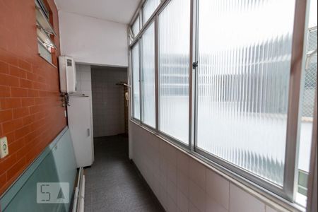 Apartamento à venda com 98m², 3 quartos e 1 vagaÁrea de Serviço