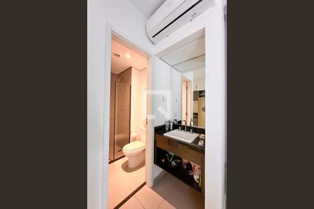 Banheiro de kitnet/studio para alugar com 1 quarto, 78m² em Perdizes, São Paulo