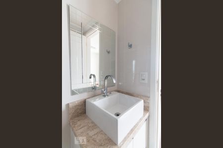 Apartamento à venda com 63m², 2 quartos e 2 vagas Apartamento à venda com 63m², 2 quartos e 2 vagasBanheiro