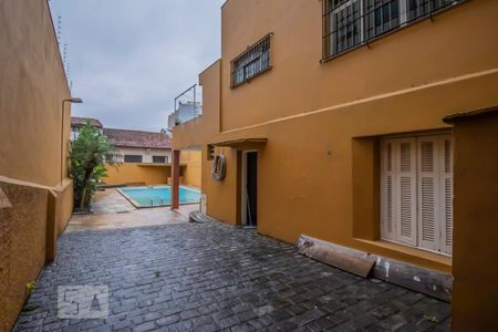 Área Externa de casa à venda com 3 quartos, 450m² em Chácara Inglesa, São Paulo