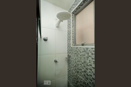 Apartamento para alugar com 55m², 2 quartos e 1 vaga Apartamento para alugar com 55m², 2 quartos e 1 vagaBanheiro