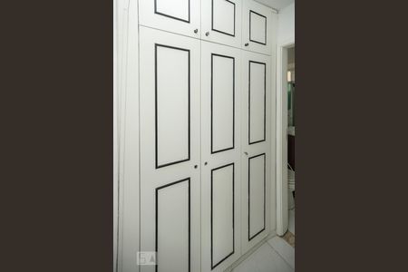 Corredor de apartamento para alugar com 2 quartos, 55m² em Méier, Rio de Janeiro