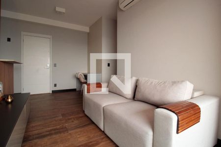 Sala de apartamento para alugar com 2 quartos, 69m² em Pinheiros, São Paulo