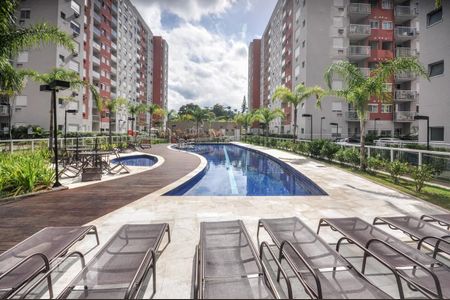 Apartamento para alugar com 55m², 2 quartos e 1 vaga Apartamento para alugar com 55m², 2 quartos e 1 vagaÁrea comum - Piscina