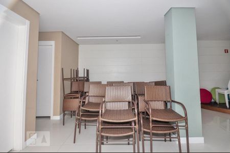 Apartamento para alugar com 55m², 2 quartos e 1 vaga Apartamento para alugar com 55m², 2 quartos e 1 vagaÁrea comum - Salão de festas