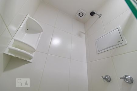 Apartamento para alugar com 55m², 2 quartos e 1 vaga Apartamento para alugar com 55m², 2 quartos e 1 vagaBanheiro da Suíte