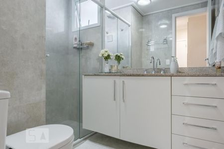 Apartamento à venda com 145m², 3 quartos e 2 vagasBanheiro suite 1