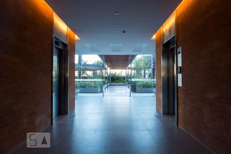 Apartamento para alugar com 36m², 1 quarto e 1 vagaElevadores