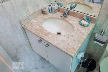 Casa à venda com 250m², 2 quartos e 4 vagas Casa à venda com 250m², 2 quartos e 4 vagasBanheiro da Suíte 1