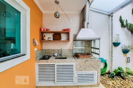 Casa à venda com 250m², 2 quartos e 4 vagas Casa à venda com 250m², 2 quartos e 4 vagasVaranda Gourmet