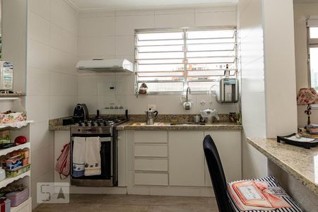 Apartamento à venda com 74m², 2 quartos e 1 vagaCozinha