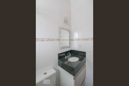 Casa de condomínio à venda com 60m², 2 quartos e 1 vagaBanheiro da Suíte 