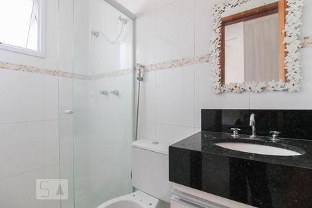 Casa de condomínio à venda com 60m², 2 quartos e 1 vagaBanheiro da Suíte 