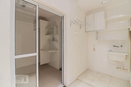 Casa de condomínio à venda com 60m², 2 quartos e 1 vagaÁrea de Serviço