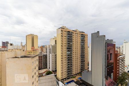 Vista da sala de apartamento à venda com 4 quartos, 190m² em Cambuí, Campinas
