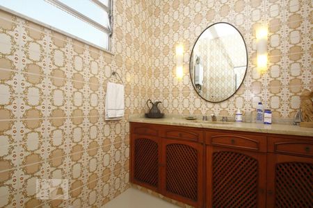 Apartamento à venda com 368m², 4 quartos e sem vagaBanheiro 1