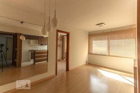 Sala de apartamento à venda com 1 quarto, 60m² em Azenha, Porto Alegre