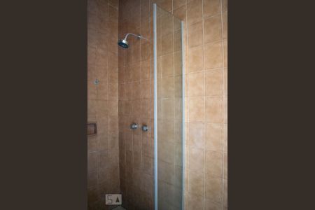 Casa de condomínio à venda com 550m², 3 quartos e 6 vagasBanheiro Suíte 1