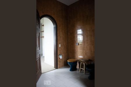 Casa de condomínio à venda com 550m², 3 quartos e 6 vagasBanheiro Suíte 3