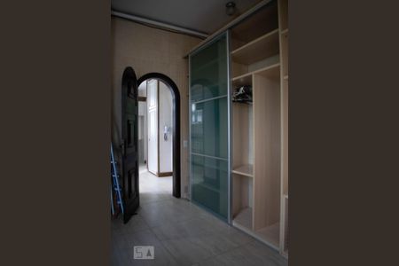 Casa de condomínio à venda com 550m², 3 quartos e 6 vagasÁrea de Serviço