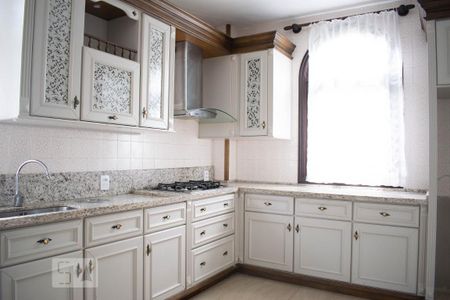 Casa de condomínio à venda com 550m², 3 quartos e 6 vagasCozinha