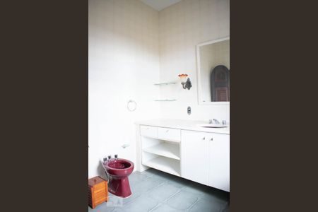 Casa de condomínio à venda com 550m², 3 quartos e 6 vagasBanheiro Suíte 2