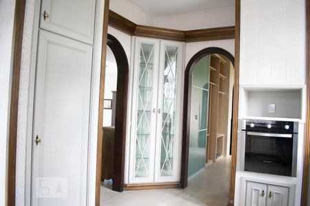 Casa de condomínio à venda com 550m², 3 quartos e 6 vagasCozinha