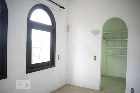 Casa de condomínio à venda com 550m², 3 quartos e 6 vagasQuarto Suíte 3