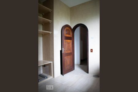 Casa de condomínio à venda com 550m², 3 quartos e 6 vagasÁrea de Serviço