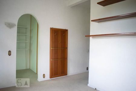 Casa de condomínio à venda com 550m², 3 quartos e 6 vagasQuarto Suíte 3