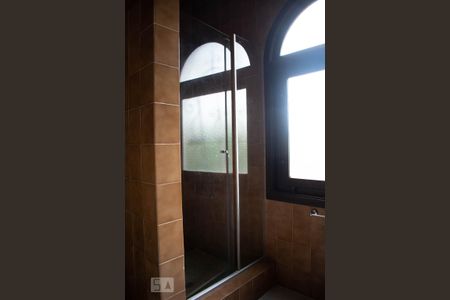 Casa de condomínio à venda com 550m², 3 quartos e 6 vagasBanheiro Suíte 3