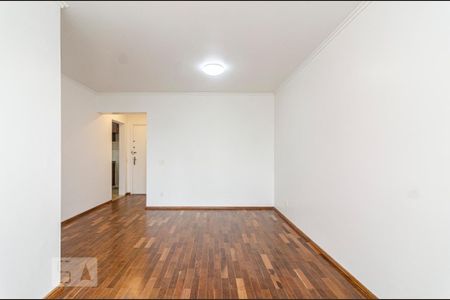 Apartamento à venda com 68m², 2 quartos e 1 vaga Apartamento à venda com 68m², 2 quartos e 1 vagaSala