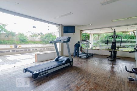 Apartamento à venda com 68m², 2 quartos e 1 vaga Apartamento à venda com 68m², 2 quartos e 1 vagaSalão de festas/Academia