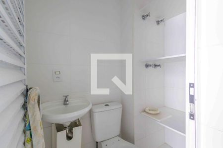 Apartamento para alugar com 166m², 4 quartos e 2 vagas Apartamento para alugar com 166m², 4 quartos e 2 vagasBanheiro de Serviço