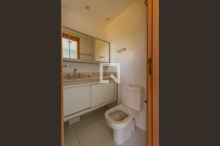 Apartamento para alugar com 166m², 4 quartos e 2 vagas Apartamento para alugar com 166m², 4 quartos e 2 vagasBanheiro da Suíte 1
