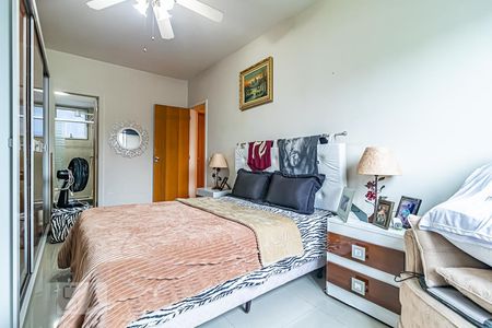 Apartamento à venda com 127m², 3 quartos e 2 vagas Apartamento à venda com 127m², 3 quartos e 2 vagasQuarto 2 - Suíte