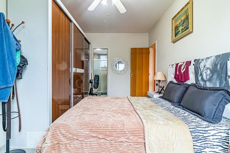 Apartamento à venda com 127m², 3 quartos e 2 vagas Apartamento à venda com 127m², 3 quartos e 2 vagasQuarto 2 - Suíte