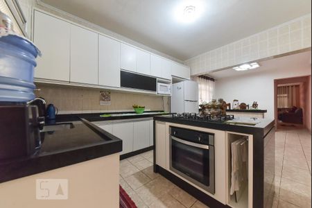 Casa à venda com 250m², 4 quartos e 2 vagasCozinha