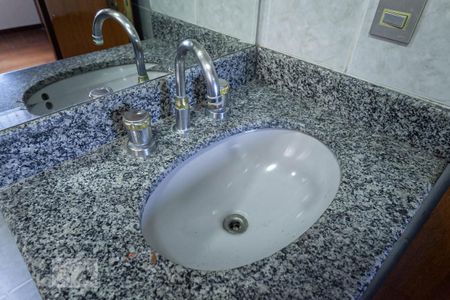 Apartamento para alugar com 98m², 3 quartos e 2 vagasBanheiro da suíte 